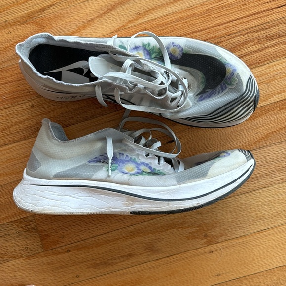 Nike Zoom Fly SP - Purple Floral Women’s 11.5 - Picture 4 of 7